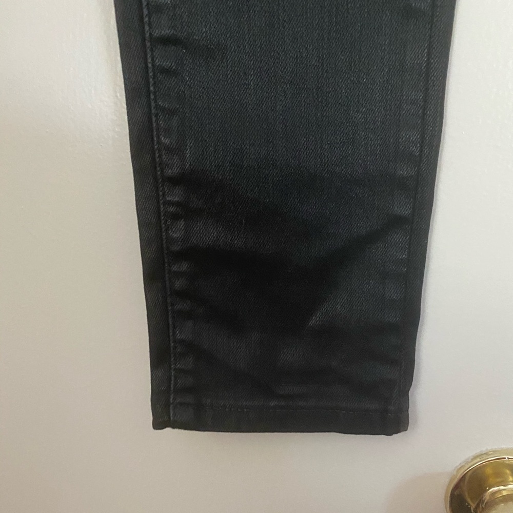 Levi’s - Picture 3 of 8